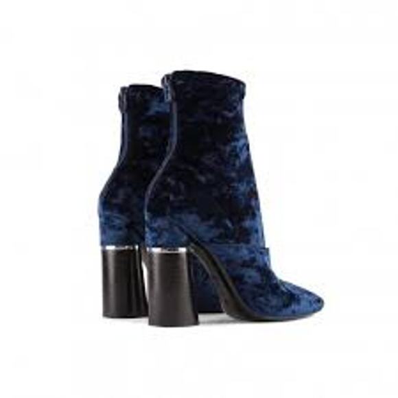 Philip Lim 3.1 Kyoto Boots Blue Velvet Women's Eu 40 US 9 NWT - Picture 2 of 3